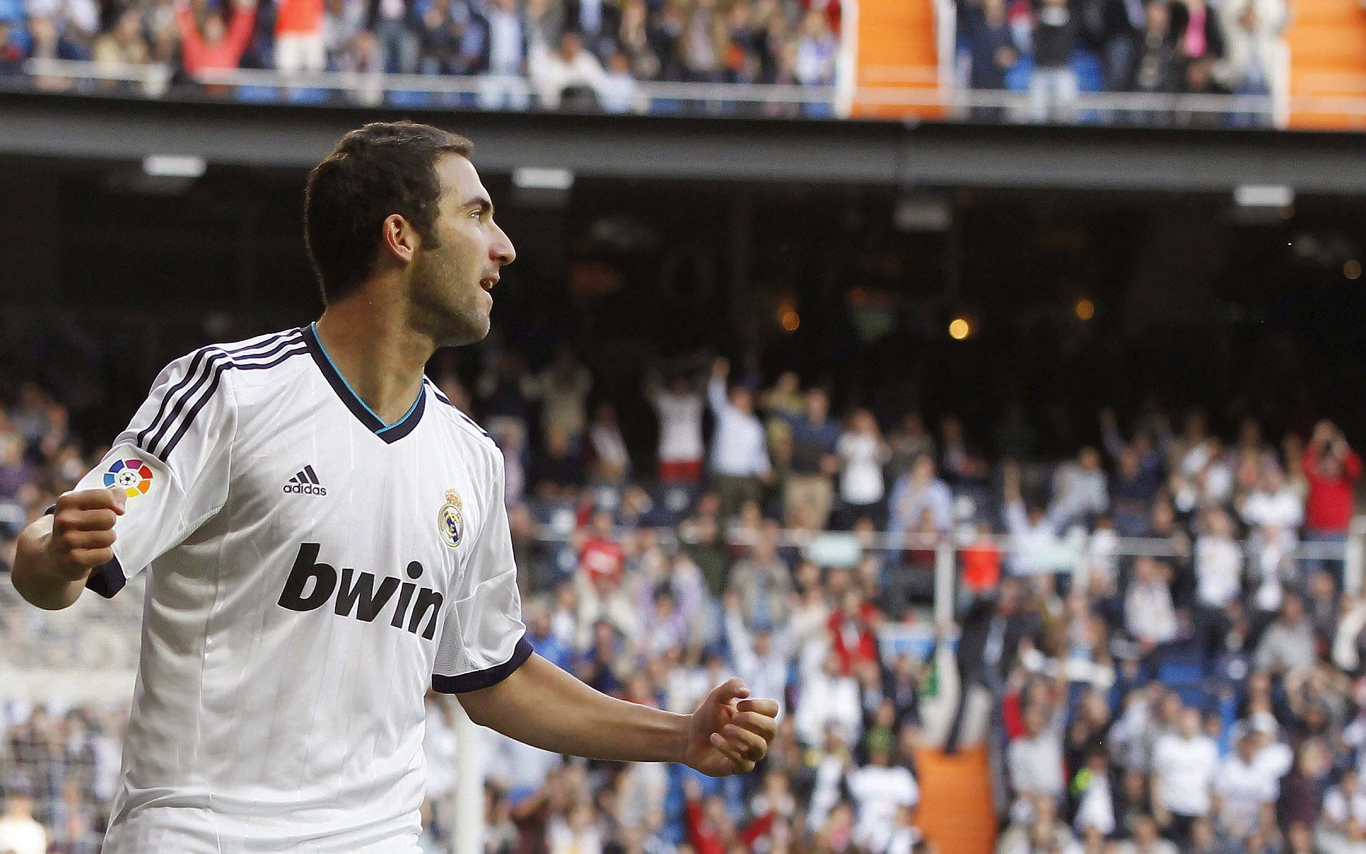 FB体育APP-欧冠淘汰赛之夜，莫兰特全程高能输出