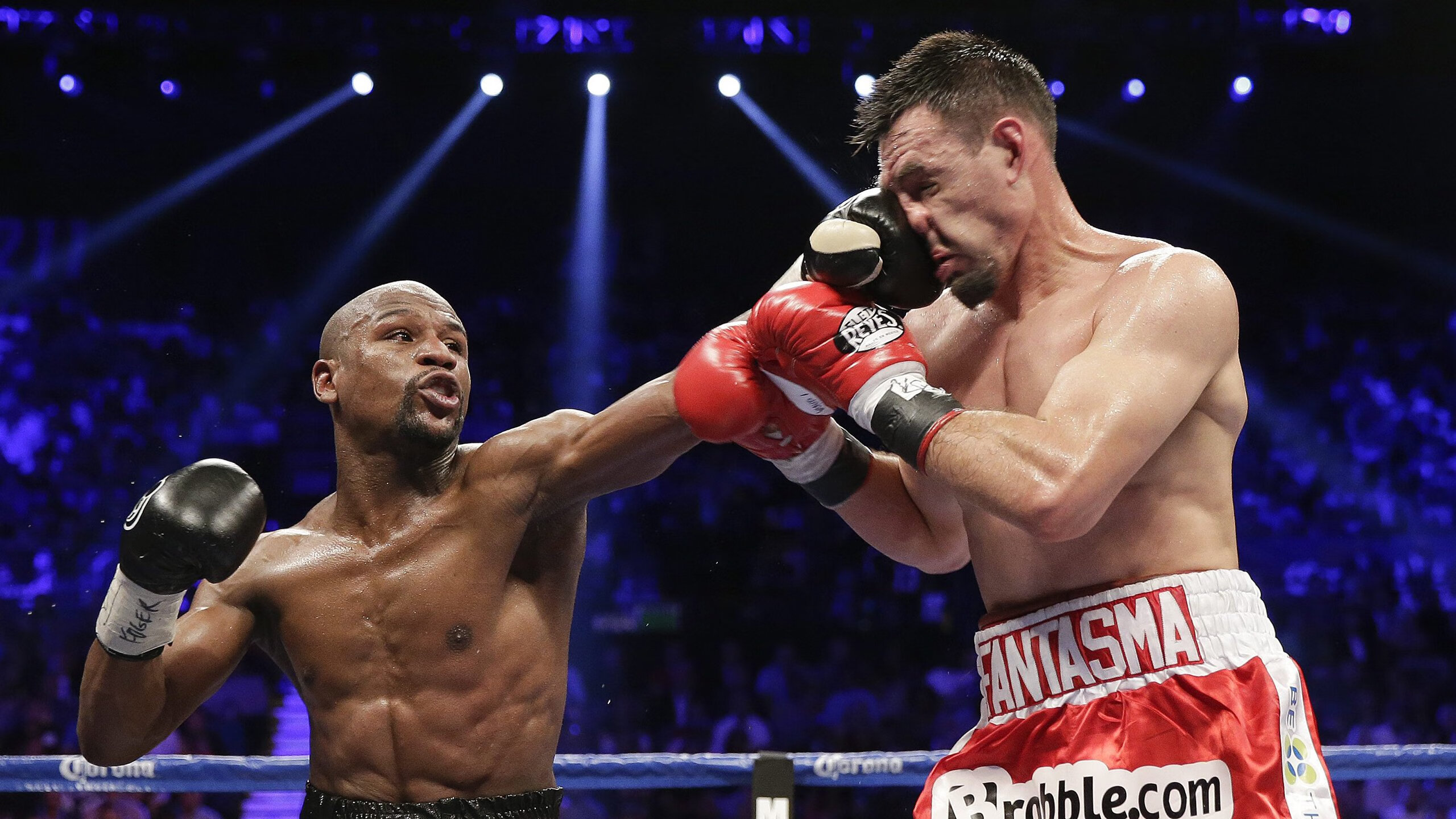 拉什福德闪电破局，西班牙铁血终结那不勒斯神话