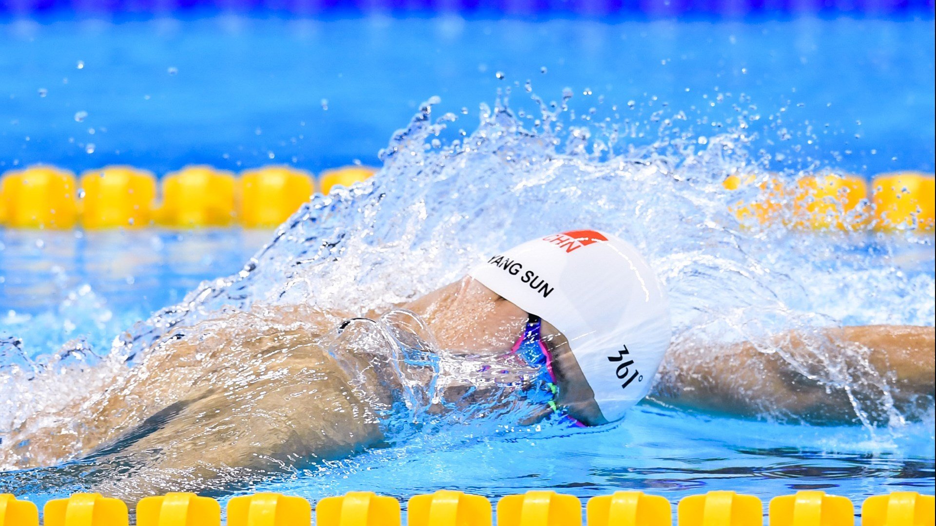 唯一性的赛道，当F1的硝烟弥漫在平昌，韩国如何横扫阿尔及利亚改写体育史